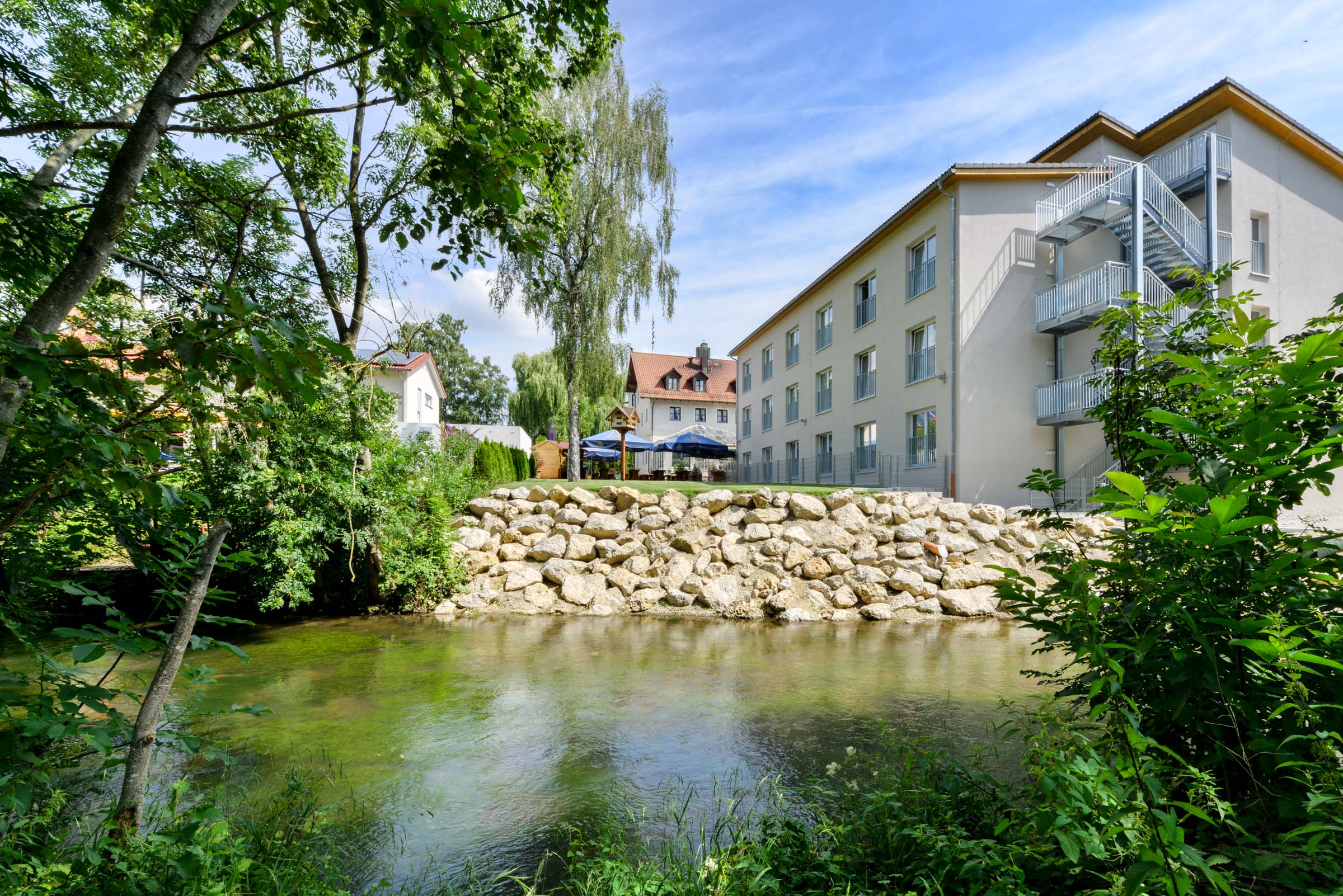 Hotel Nagerl - hotel and restaurant on the Isar cycle path
